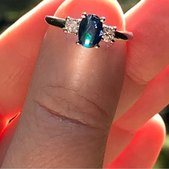 14K Sapphire and Diamond Ring - Picture 2 of 10